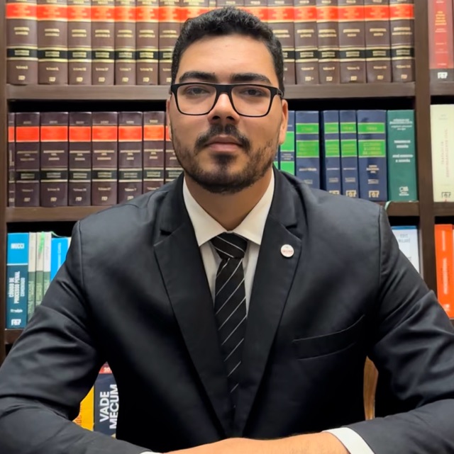 Dr. Vitor Perazoli